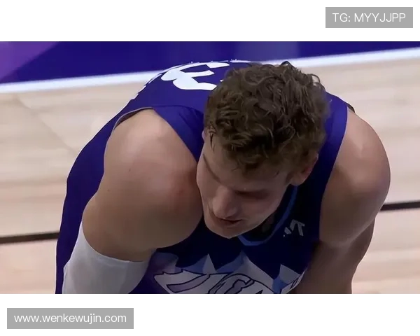 小萨状态低迷对阵湖人上半场仅得2分陷犯规困扰难撑内线 小萨状态低迷对阵湖人上半场仅得2分陷犯规困扰难撑内线