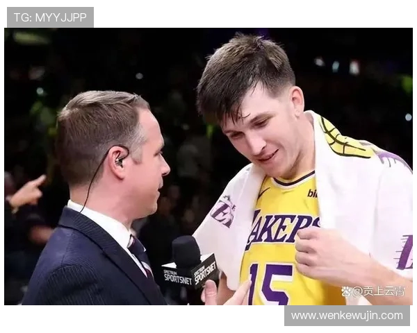 里夫斯背靠背两天砍92分 创历史非选秀球员单场得分纪录 里夫斯背靠背两天砍92分 创历史非选秀球员单场得分纪录